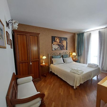 B&B Il Grifone Джоя дел Коле Екстериор снимка
