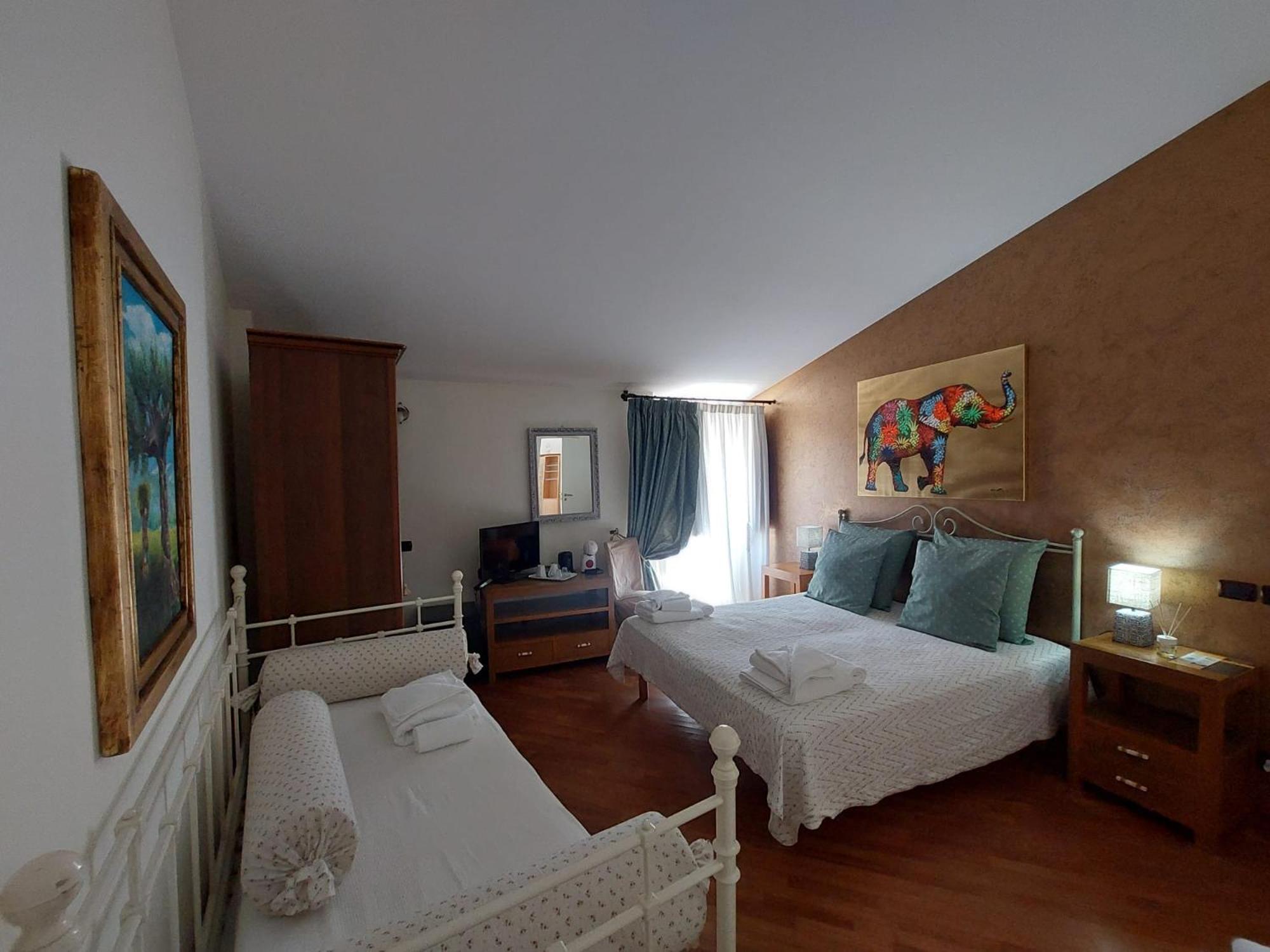 B&B Il Grifone Джоя дел Коле Екстериор снимка